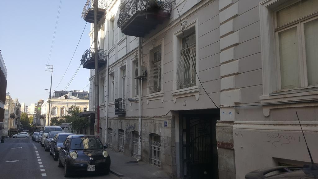 Old Tbilisi Trio Apartments Extérieur photo