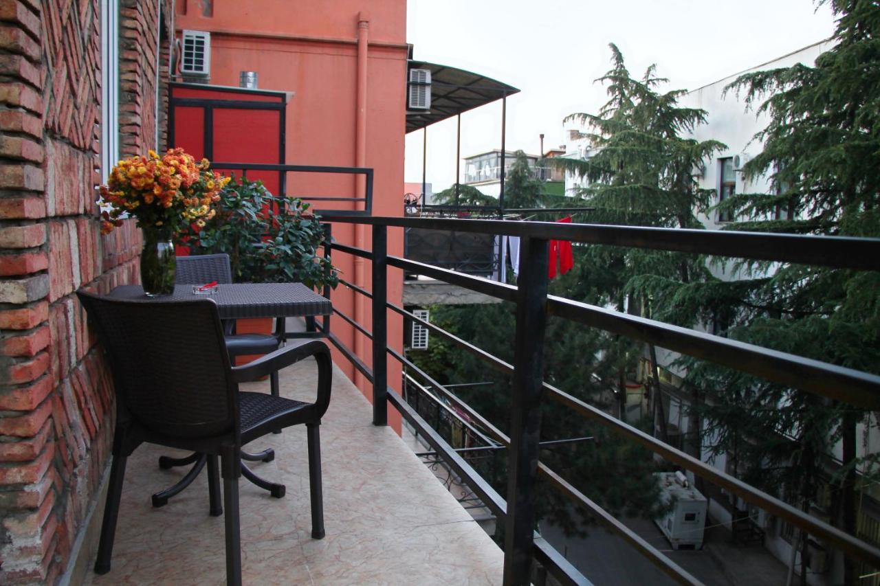 Old Tbilisi Trio Apartments Extérieur photo